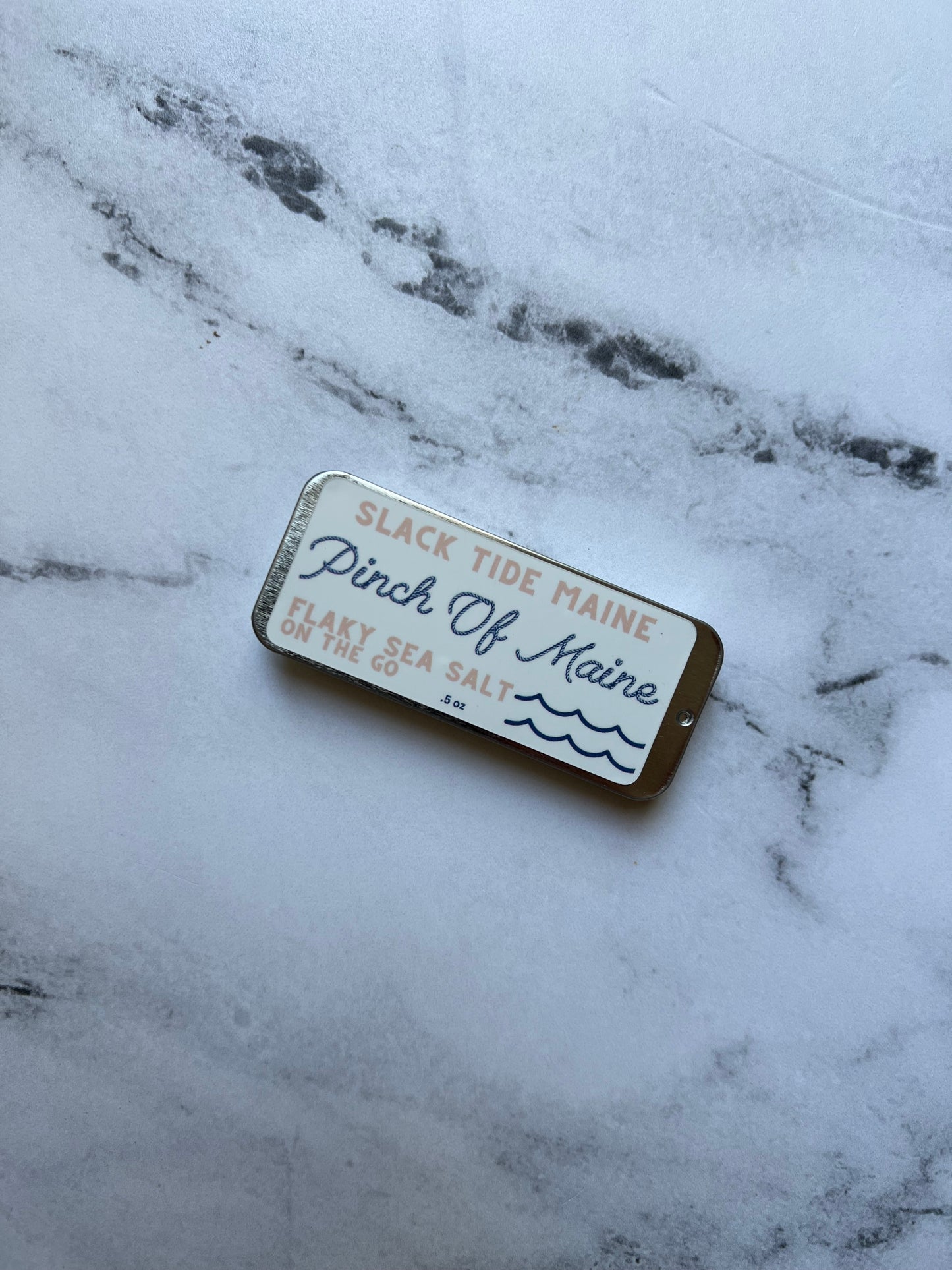 A Pinch of Maine Salt Tin (.5 oz) - Slack Tide Sea Salt